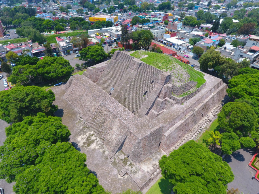 Tenayuca, una zona zona arqueológica en Tlalnepantla #Edomex. buff.ly/3y644n3