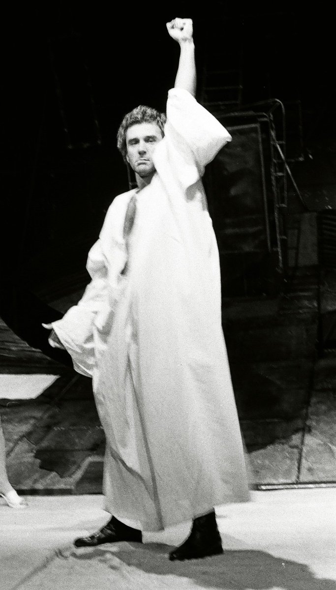 SebiCondu's tweet photo. 69! La mulți ani tată! În căutarea adevărului ai fost tot timpul…🎭��🎬❤️

https://t.co/fERtHvYZAx https://t.co/PJMLgKXDBu