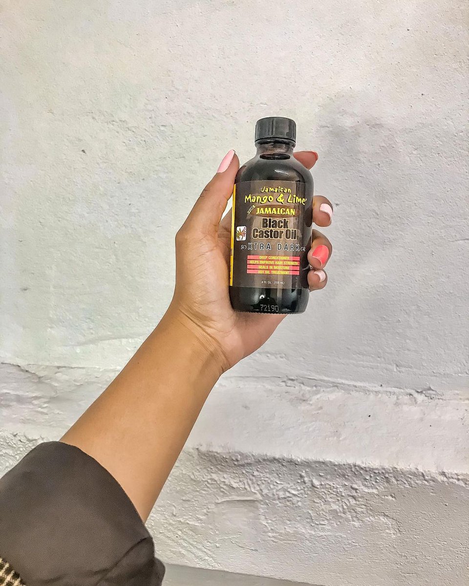 Jamaican Mango & Lime Africa (@jmlafrica) on Twitter photo “The best supplement for my hair in & out of a protective style is castor oil. Castor oils have been a great stimulant to my hair growth and health. | 📸: <a href="/lollymorake/">lollymorake</a>
When wearing a #protectivestyle, do you moisturize your scalp?
#JMLAfrica #NaturalHair #JamaicanMangoAndLimeSA “The best supplement for my hair in & out of a protective style is castor oil. Castor oils have been a great stimulant to my hair growth and health. | 📸: <a href="/lollymorake/">lollymorake</a>
When wearing a #protectivestyle, do you moisturize your scalp?
#JMLAfrica #NaturalHair #JamaicanMangoAndLimeSA