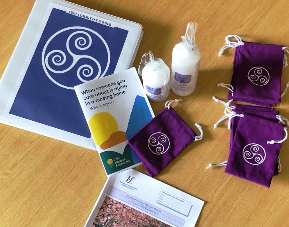 SMountmellick's tweet photo. Welcome new Ceol group members cANP @lyncho24 and SLT @KilkellyEmma ensuring best practice and compassion in end of life care in St. Vincent's CNU https://t.co/ff2aE3RfHF
