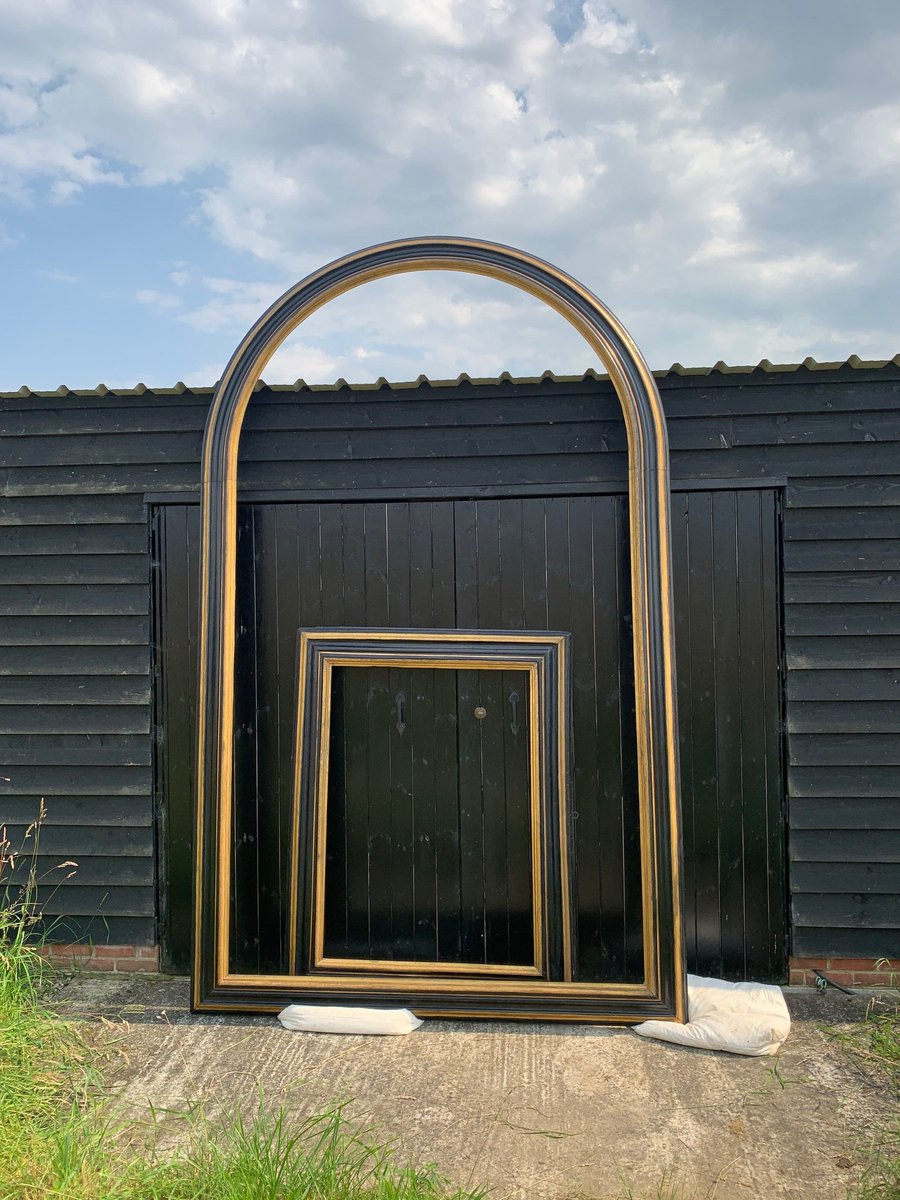 Approximately 12 feet tall, just finished this reproduction arched frame using the antique 17th century Italian baroque frame pictured within as a model. Now it’s time to dismantle it before heading to The Metropolitan Museum of Art #met #percevaldesigns #art #met