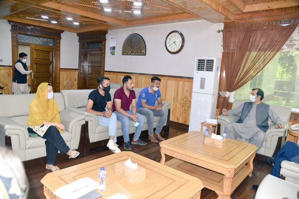 Voice_OFGB's tweet photo. An interactive meeting took place today between The @AbdulKhalidPTI CM Of GB and team VFP/VOGB. The topic under discussion was Majestic Pakistan Summit and APC. CM has Assured of full cooperation and support for the event with corona SOPs.
@JavaidManwa @iAliTajGB https://t.co/Q455w3HJSL