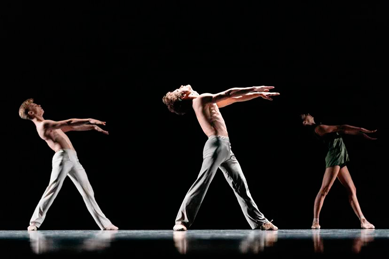 25 июля 2021 года летним фестивалем «Глобальные ценности» завершилась образовательная программа хореографической сессии от проекта «Школа Иннопрактики и Русских сезонов».
innopraktika.ru/news/1681/
#Innopraktika #Иннопрактика #irsschool #irsschoolstudents #IRSS