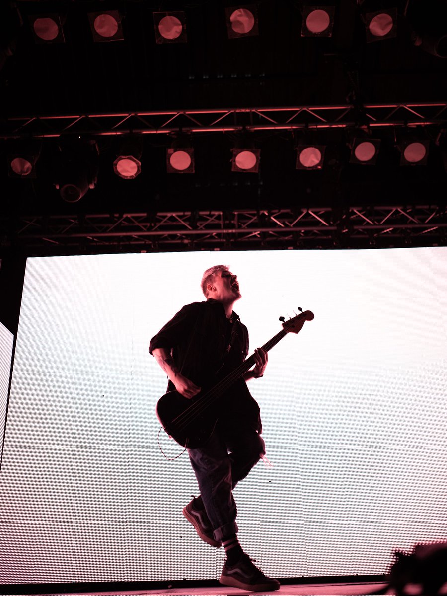 nickneuenhaus's tweet image. I'll be posting a few BTS shots of the new @TheBottomLineUK music video this week📷