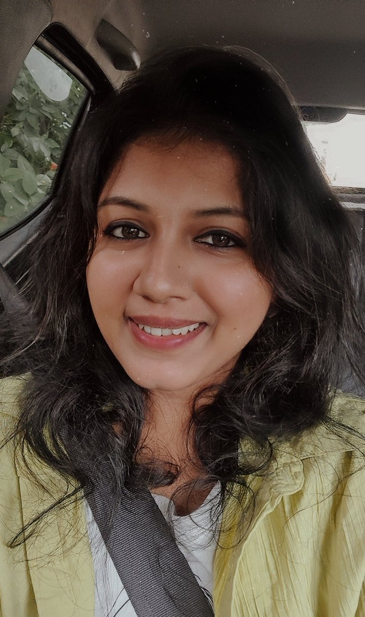 RakshitaBabu's tweet photo. #neverforgettosmile 
#loveyourselfmore 
#smile 
#love
#selfie https://t.co/uoGkP4ebDB