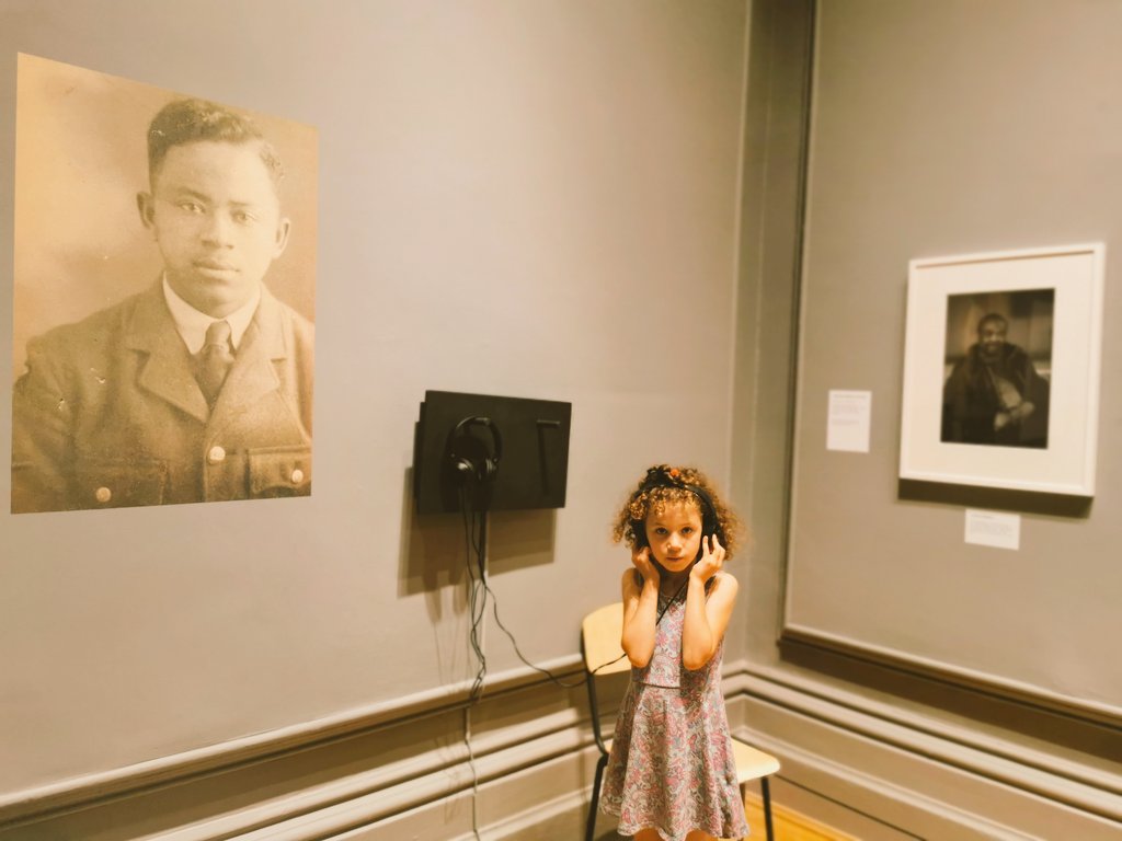 "mummy the person speaking on this sounds Jamaican" ❤️ <a href="/NottmCastle/">Nottingham Castle</a> <a href="/NottsArchive/">NottsBlackArchive</a> well done <a href="/joshosoro/">Josh Osoro Pickering</a> <a href="/PanyaThePoet/">PanyaThePoet</a>