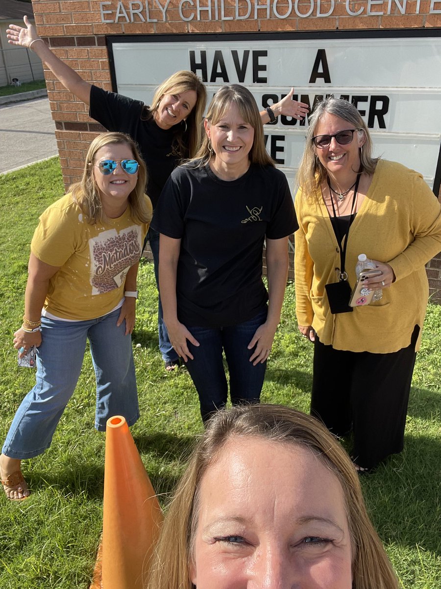 mrswehe's tweet photo. #MatadorGreatRace #ball10 #charliesangels https://t.co/Hs5fzm74W6