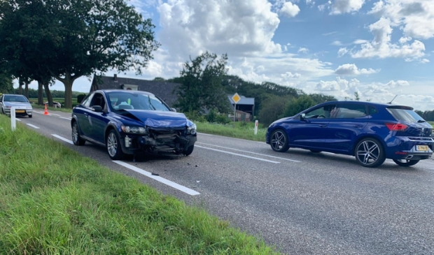 Kop-staartbotsing rijksweg Halve Maan in Well