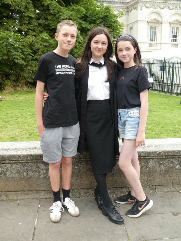 Reb_Reuben_Rose's tweet photo. Congratulations @_imogenholmes graduating @christs_college @Cambridge_Uni #proudmum #dreambigaimhigh https://t.co/N4isdU0yIH
