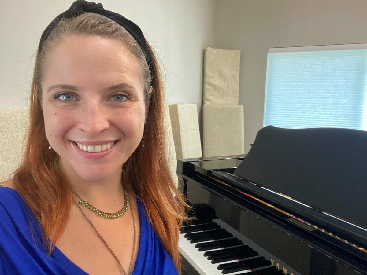 Monday Morning Coffee kicks off over on YT in just under an hour! 💫 I have a feeling it’s going to be an improv-heavy livestream - come join me and enjoy some music. Got questions for me? The livestream is a great place to ask them 😘 

youtu.be/Xqx023qA0Ow
#livepiano #piano