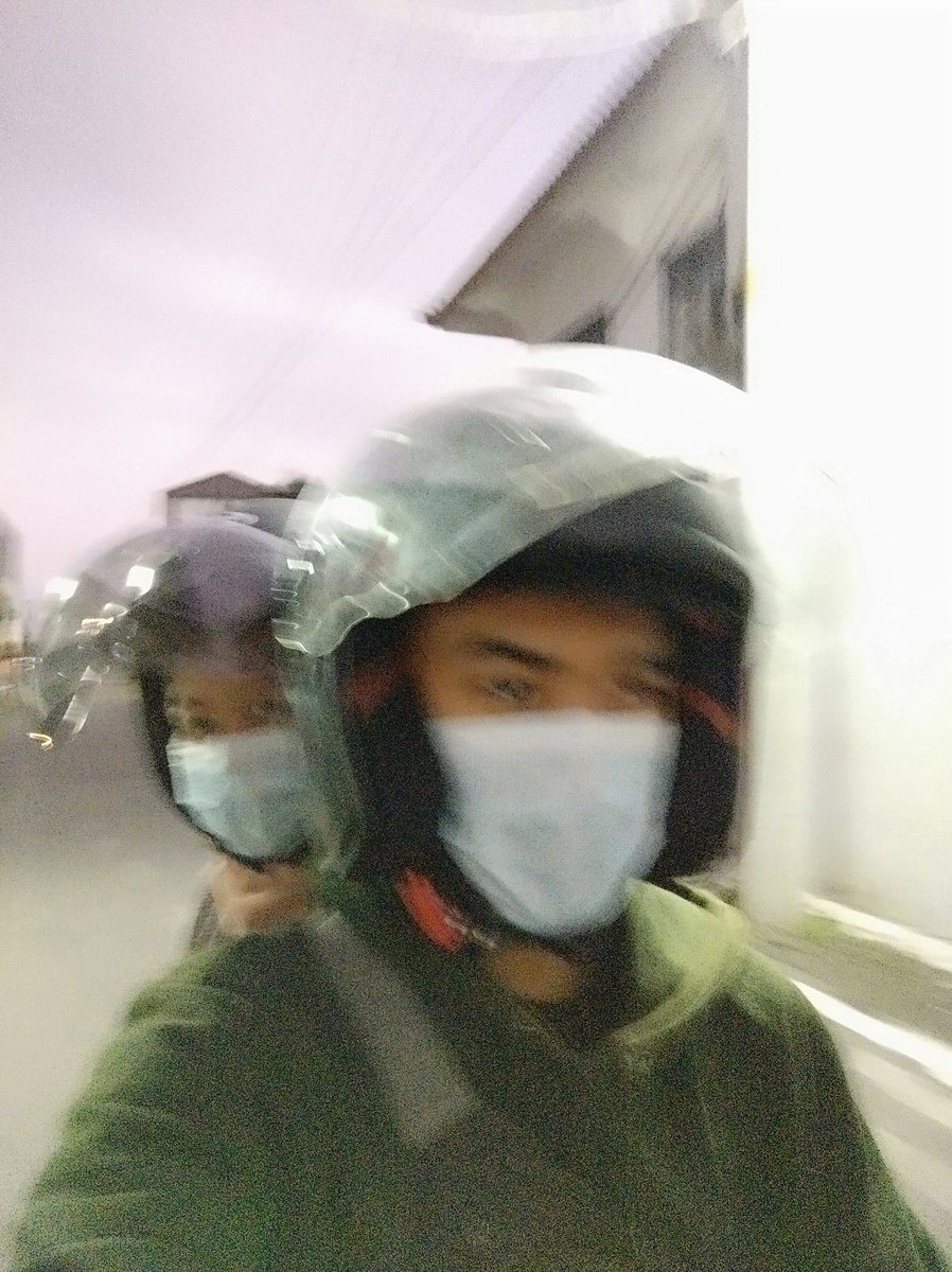 Anggiskand's tweet photo. Pergi ke barat mencari materai 10.000 https://t.co/Q0MMHys3nr