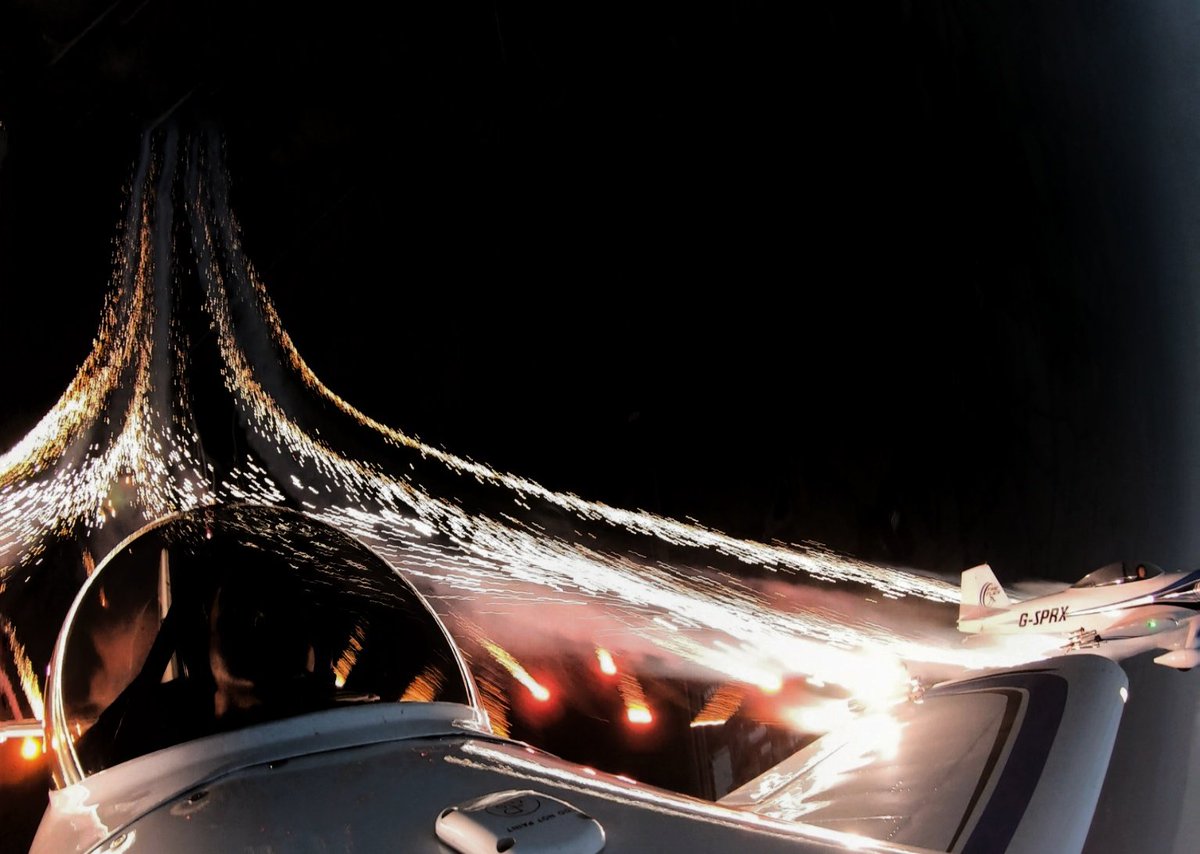 Absolutely loved displaying at Market Harborough on Saturday - the weather held off!

#airshow #airfestival #festival #summerfestival #flying #formationflying #vansaircraft #fireflies #events #airdisplay #displayteam #displayflying #fireworks #pyrotechnics #aerobatics #inverted