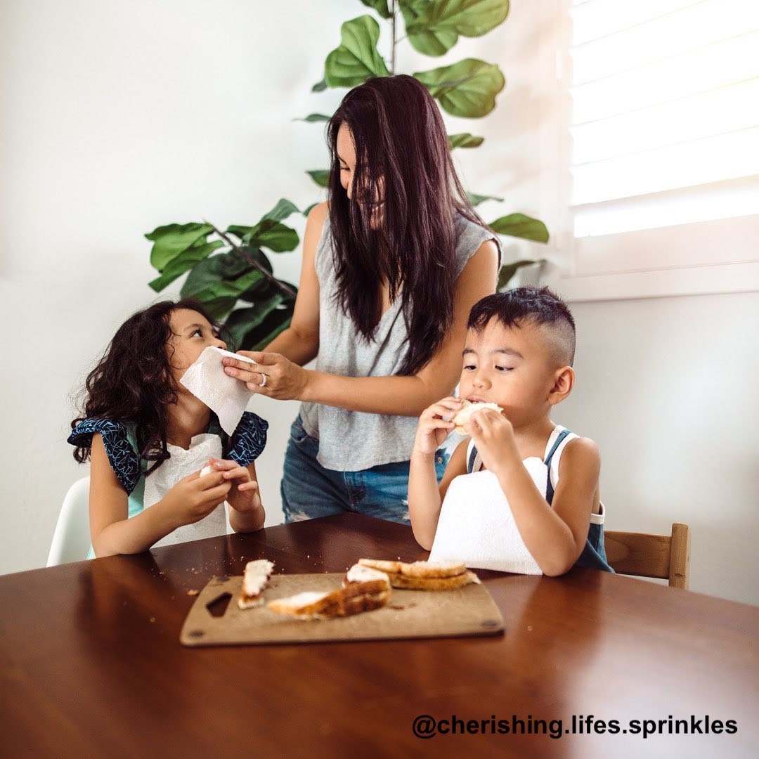 DeliciouslySavv's tweet photo. #Ad🎉Calling All Savvy #Walmart Shoppers! Have you seen the newest edition to the #SparkleTearASquare lineup!? In comes the NEW Sparkle® Tear-A-Square® which gives you more choices ~ full, half or NEW quarter size sheets! 

Find @sparkletowels At Walmart👉https://t.co/kEwOf2z70U https://t.co/9xH3ehPLMH