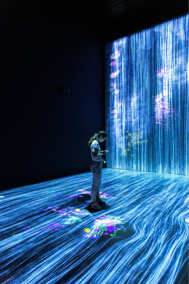 ar4ste's tweet photo. Enhancing the enhancer! 
Advanced computer vision algorithms enable robust AR tracking.
👁️🖥️👁️
To read more: https://t.co/eiBxeAV6sE

#AI #STEM #algorithms #edtech #technology
PS: thanks to @unsplash for the photo 😉 https://t.co/aHLM1oDQQW
