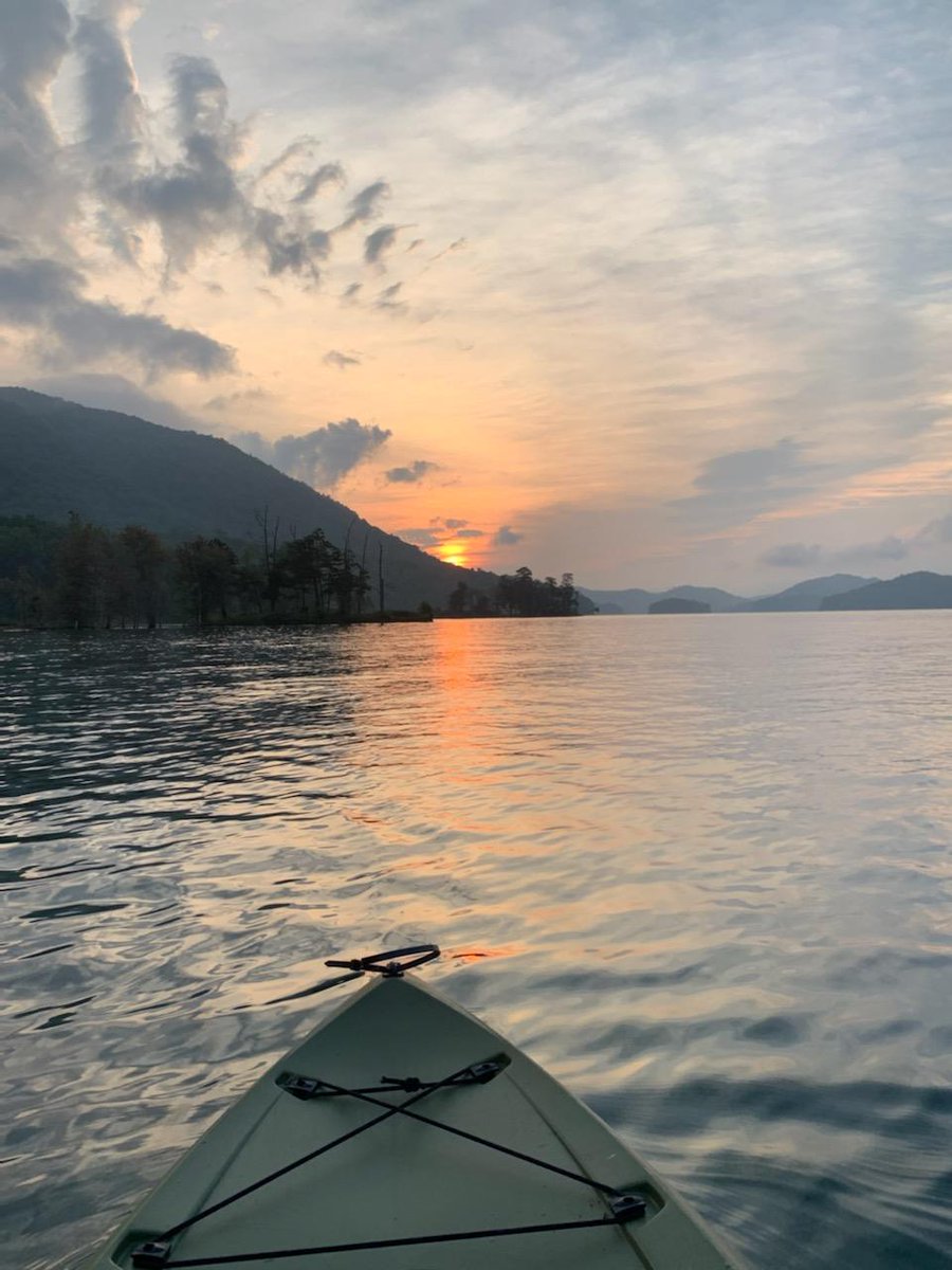 strongwellmc's tweet photo. Today's #manufacturing #afterhours post was submitted by a member of our machine shop team. He and his daughter recently captured these shots while on an early morning fishing trip at Watauga Lake in Elizabethton, TN. #NETN https://t.co/7RUaJrlMuY