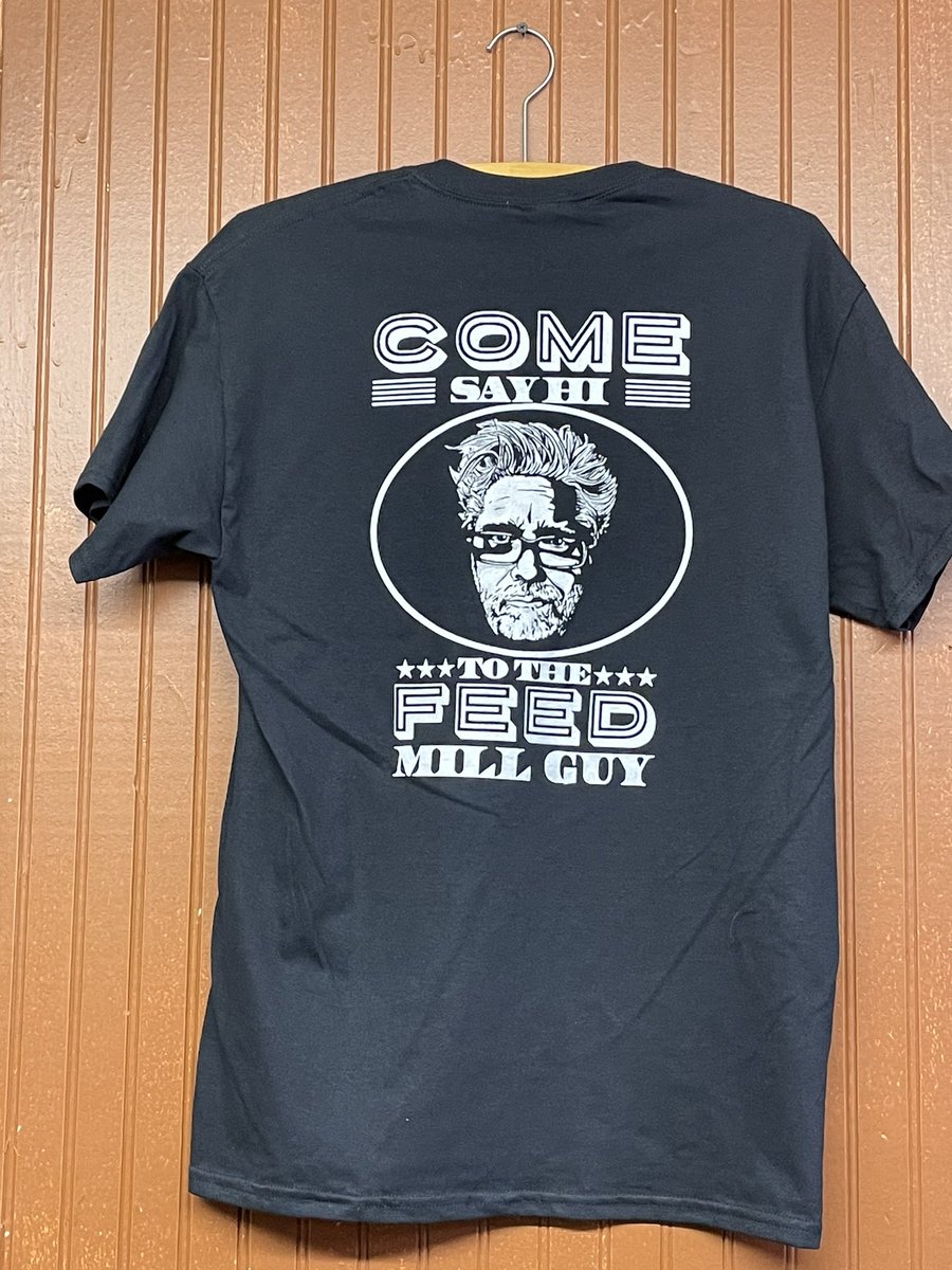 ScheffDarin's tweet photo. me on my t-shirts from @nolensvillefeedmill https://t.co/BWleLoByvC