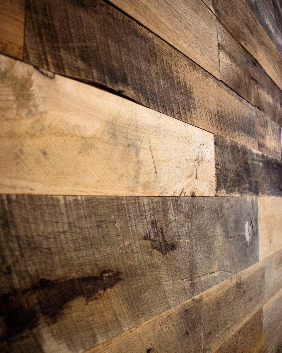 ReclaimedBarnOH's tweet photo. These barnwood dirty top reclaimed wallboards are great for using on walls, ceilings, outdoor siding and nearly any other surface you need to cover. We’re excited have it in stock at our store now!
#reclaimedwood #wallboard #barnwood #reclaimedbarn https://t.co/RmNZ887EZH