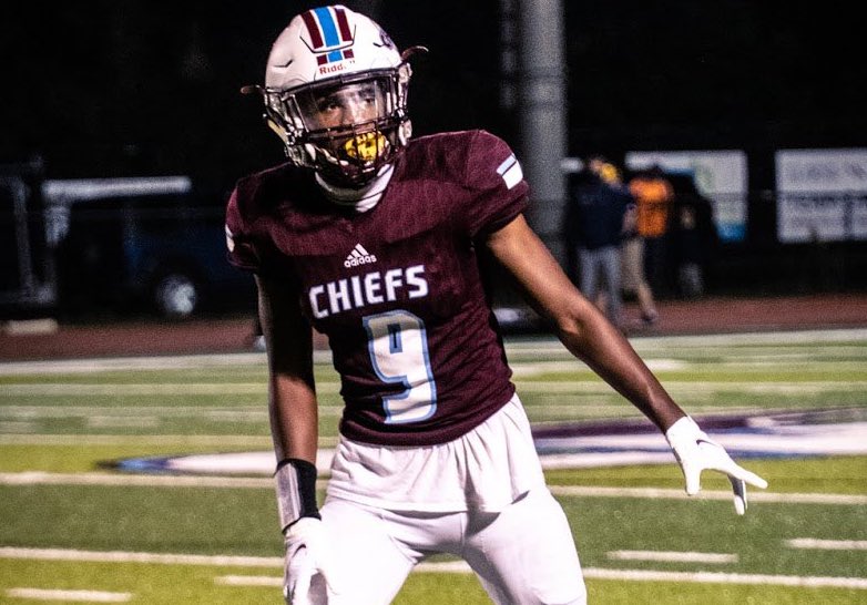 statechampsmich's tweet photo. STATE CHAMPS! SCOUT TEAM: @burneystweets’ five most underrated Michigan DBs in the class of 2022 >> https://t.co/RvGyC6eEvA 

Cc @jordonc_22 @Jasper_Beeler1 @TylerBivens11 @10Jasonhardy @MilesGilmore_ @ellison_dna27 https://t.co/47AqbSMpZ2
