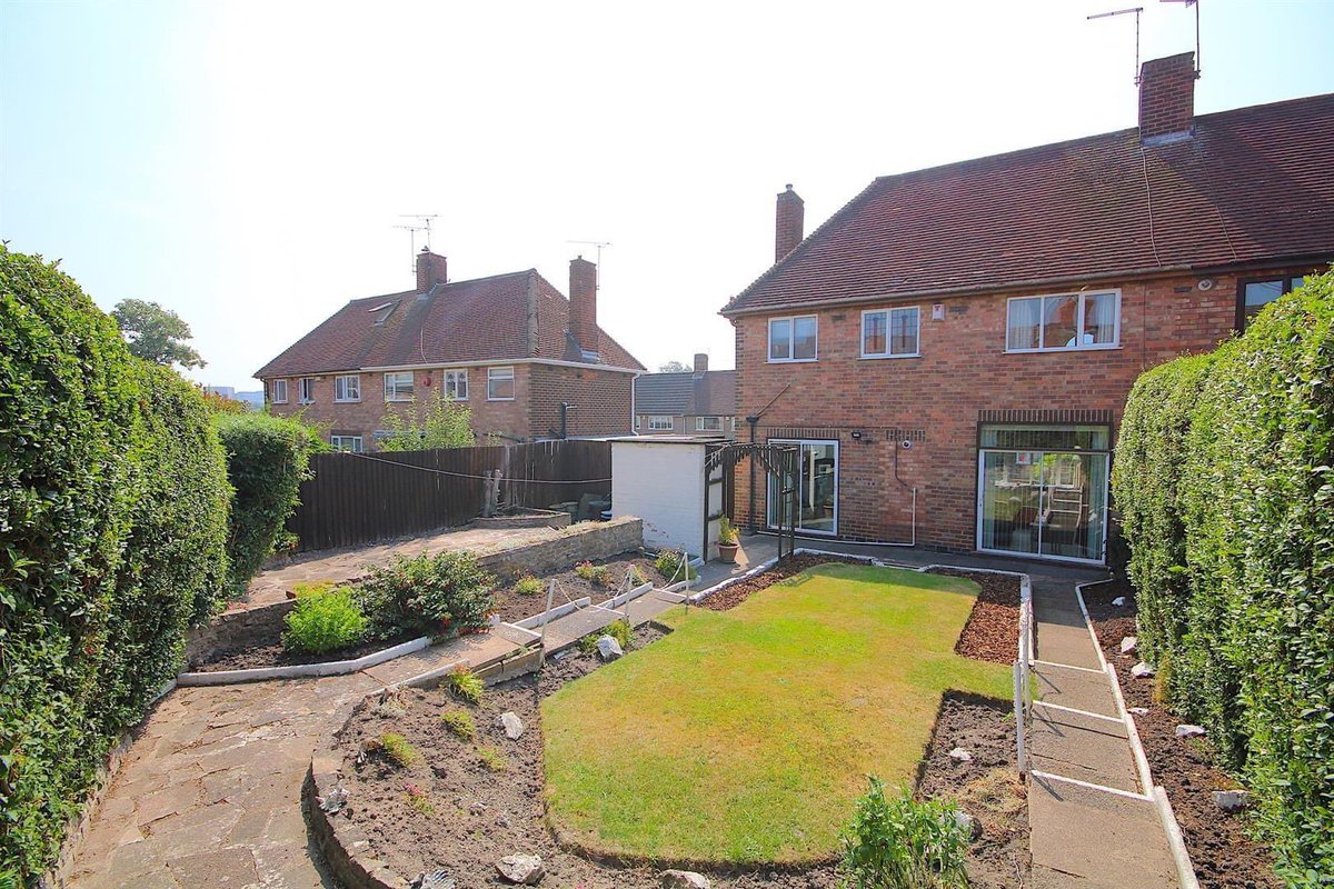 NFLeicester's tweet photo. 🎉 𝗡𝗘𝗪 𝗟𝗜𝗦𝗧𝗜𝗡𝗚! 🎉 3 Bedroom Semi Detached Home in #Leicester. £229,950. 📞 us on 0116 366 5666 to arrange your viewing! 😊 https://t.co/5J5SGBtla9