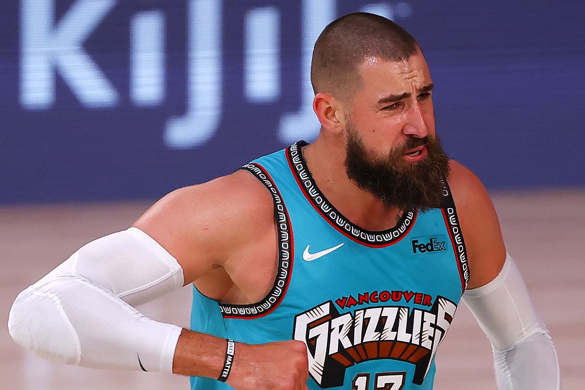 PerSourcesENT's tweet photo. BREAKING: Steven Adams is headed to the Grizzlies along with Eric Bledsoe for Jonas Valanciunas and picks
via @wojespn https://t.co/zy2D7JKI1p