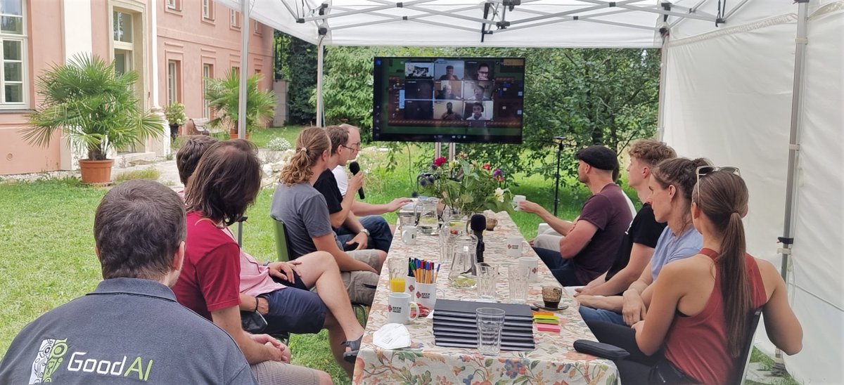 GoodAIdev's tweet image. The first day of the Badger Seminar has kicked off! With over 30 researchers online &amp;amp; in Prague! The topic for the first day is: Learning to learn; Lifelong learning (continual learning and gradual learning).
