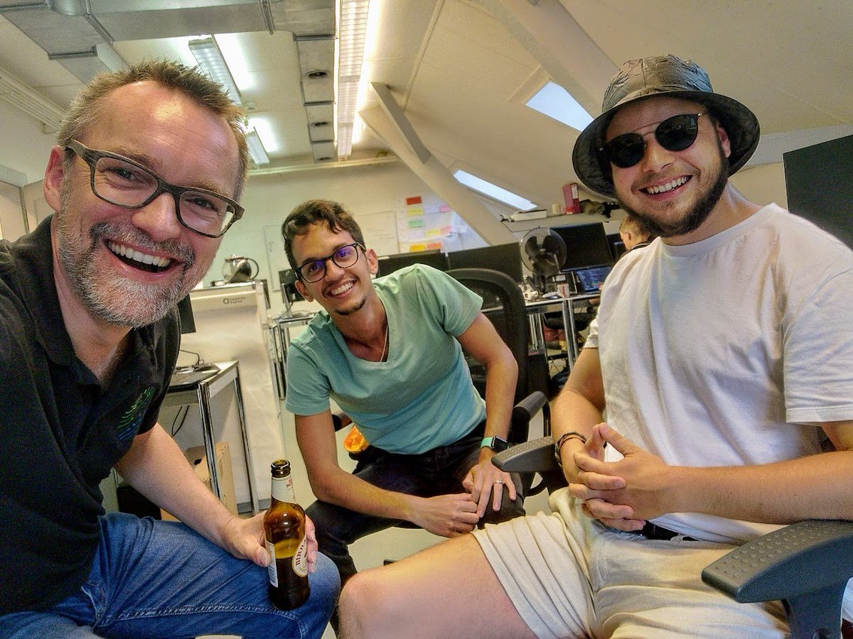 Es ist vollbracht: Das brandneue <a href="/CH_Open/">CH Open</a> #OSSDirectory basierend auf modernsten #OpenSource Technologien wie <a href="/angular/">Angular</a> <a href="/neo4j/">Neo4j</a> <a href="/GraphQL/">GraphQL</a> etc. ist online!!! Vielen Dank Noe, Alejandro, Nathalie, Nicolas et al. 🤩 Paar Bugs gibt's noch, aber schaut selbst: ossdirectory.com