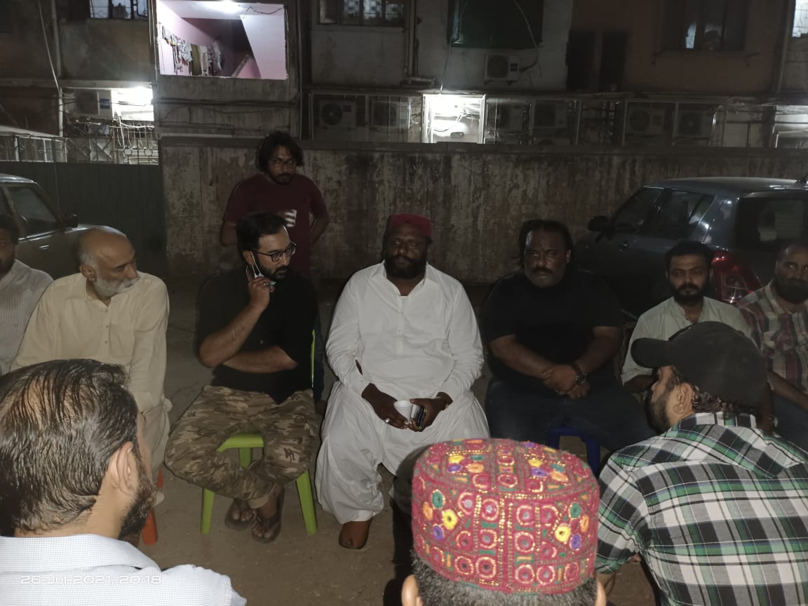 AreaFederal's tweet photo. سرجانی سے تعلق رکھنے والے کھرل قبیلے کے رہنما فیصل کھرل کی فیڈرل بی ایریا آمد۔ پاکستان پیپلز پارٹی میں شمولیت کرنے والے ثاقب غنی اور دیگر کارکنان سے ملاقات کی اور شمولیت پر مبارک باد دی۔

@SaeedGhani1 
@Zafarppp1 
@murtazawahab1 
@MediaCellPPP 
@AqrabaFatima 
@WajihaAbid1 https://t.co/BNUag4qaXv