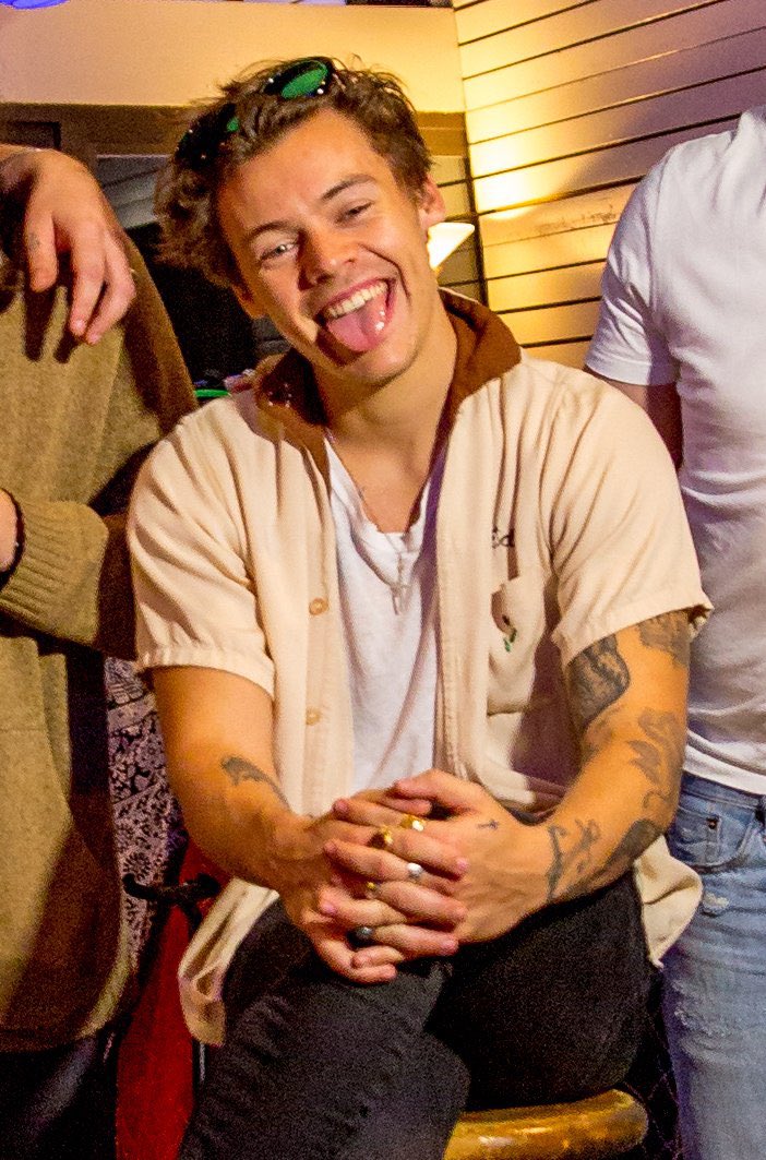 did harry styles release a new album today on Twitter "it’s impossible