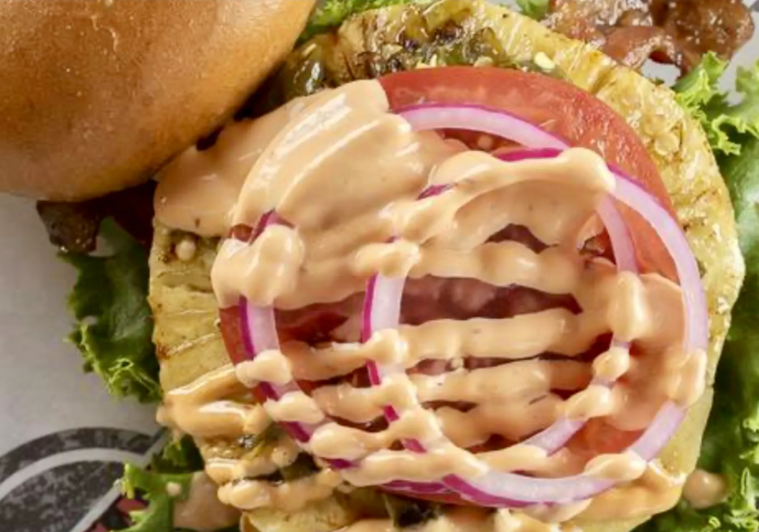 Illegal_Burger's tweet photo. No better way to start the work week off than getting The Boss Burger! Eat your way into that promotion. 😉 https://t.co/kPNoX0KEp5