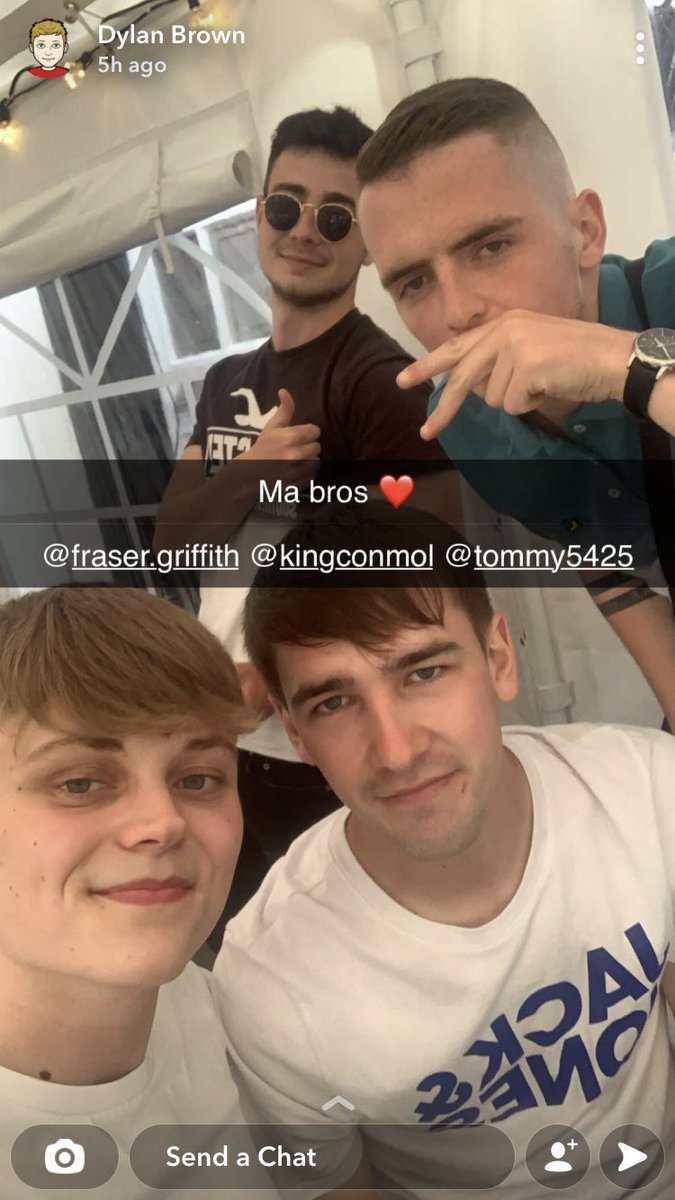 kingconmol's tweet photo. Best weekend ae ma life https://t.co/XUhbkNiiSL
