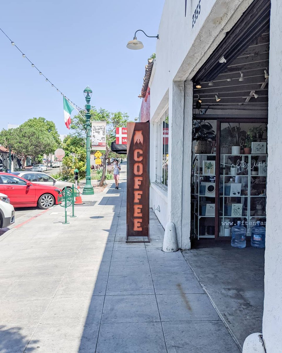 cncroasters's tweet photo. Always love to visit other roasters when traveling! @jamescoffeeco was one of the first coffee roasters that started my journey into specialty coffee many years ago! It was so amazing getting to visit their shop in person!
#Coffee #jamescoffee #sandiego #nashvillecoffee https://t.co/XVihVRekFQ