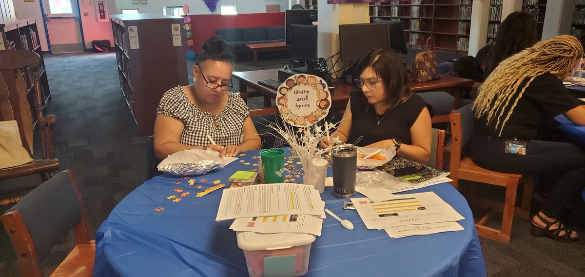 Escontrias_SA's tweet photo. Welcome back, VDS Eagles! ๐ฆ
๐๐ Our #EvolutionOfEagles activity helped us reflect on our past and envision our future as a team! ๐ Eagles #UniteAndIgnite #SuccessIsHere https://t.co/Z6CmgU5oeQ