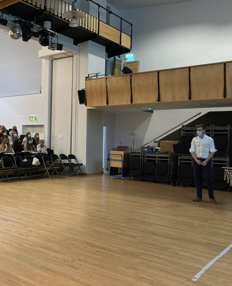 Proud to represent <a href="/UoS_Medicine/">Southampton Medicine</a> today at the <a href="/jcg_live/">JCG</a> Biomedical Summer Programme. A brilliantly put together week of activities to motivate and inspire the next generation of medics! <a href="/wilkinson_jem/">Jane Wilkinson</a> <a href="/MedEdSoton/">Medical Education</a>