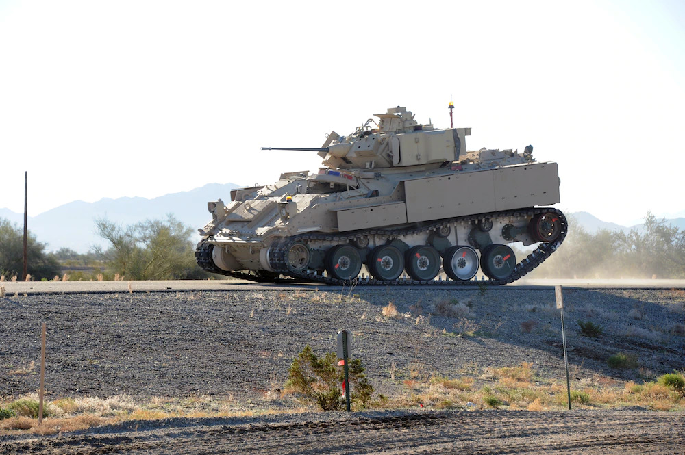 Oshkosh Defense joins effort to replace Bradley IFVs shephardmedia.com/news/landwarfa… #Shephardnews #OMFV #BradleyIFV #USArmy