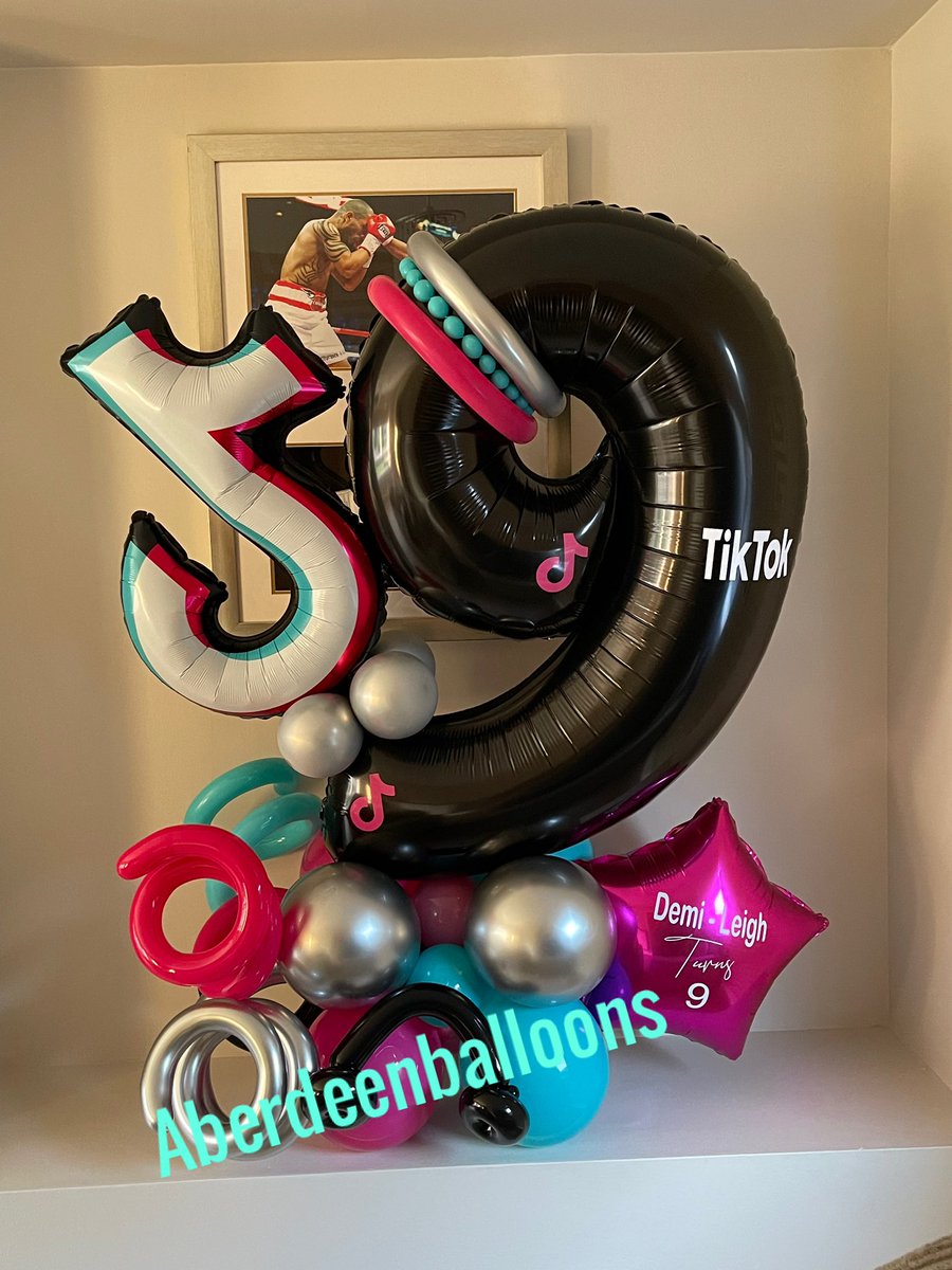 abdn_balloons's tweet photo. HAPPY•9TH•BIRTHDAY🎶 

🖤DEMI~LEIGH🖤 

Have an awesome day 

Love Aberdeen balloons 🎈 https://t.co/SU8Kbv2YOD