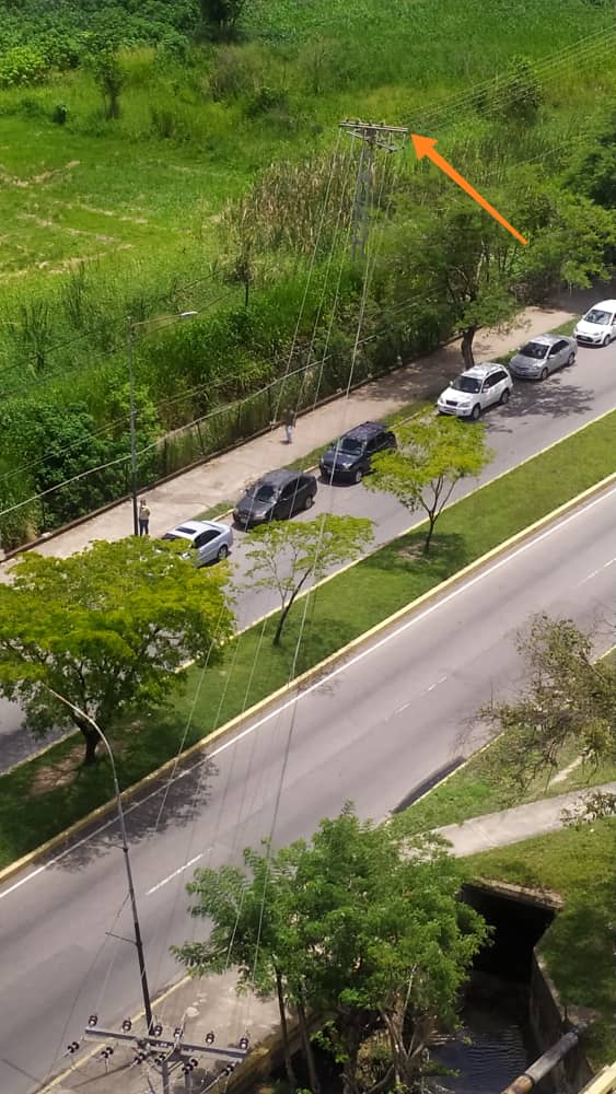 Este es el lugar de la explosión
<a href="/CorpoelecCarabo/">CORPOELEC Carabobo</a> 
<a href="/CorpoelecInfo/">Corporación Eléctrica Nacional</a> 
<a href="/alc_naguanagua/">Alcaldía de Naguanagua</a> 
<a href="/rafaellacava10/">Rafael Lacava</a> 
<a href="/entrevecinosve/">Gerardine Escobar</a> 
<a href="/Noti_Naguanagua/">Notinaguanagua</a>
