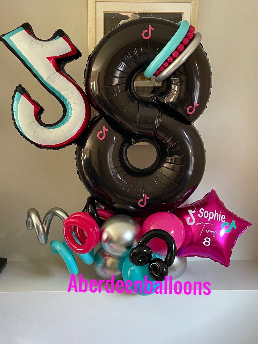 abdn_balloons's tweet photo. Happy 8th birthday S•O•P•H•I•E 🎵
➖➖➖✖️➖➖➖

Have a great  day 

Love Aberdeen balloon 🎈 https://t.co/4BWzw3gWLN