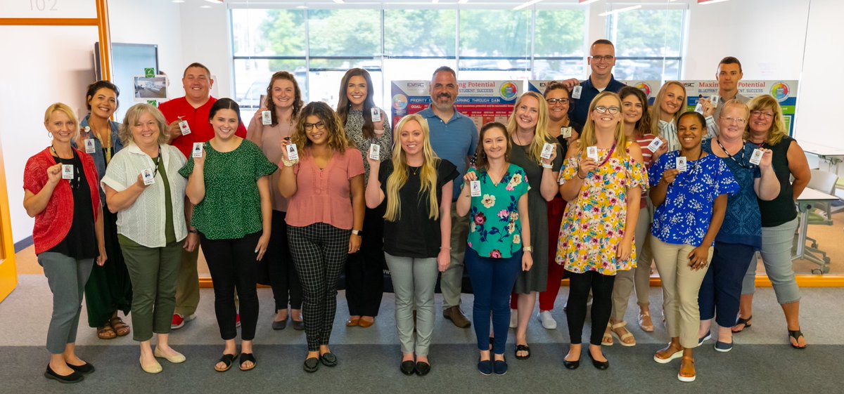 EVSC1's tweet photo. Lots of great new teachers in this picture! Welcome to the EVSC! #WeAreEVSC https://t.co/zSdHMBMCIm