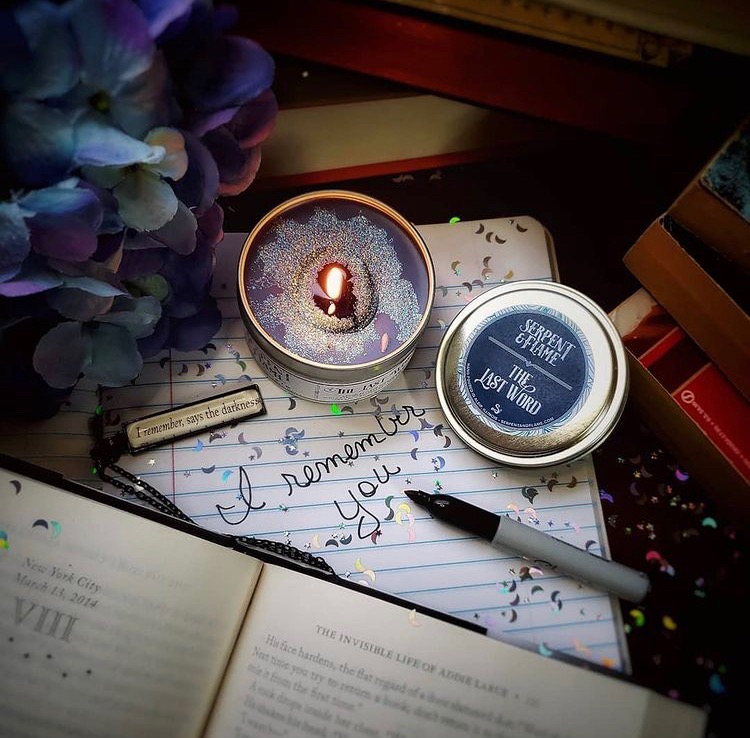 SerpentandFlame's tweet photo. We have a candle restock coming on Friday at 7PM CST! I'll be focusing on bookish candles requested through our 'notify me' option on out of stock items.

The Last Word is one of the candle tins that will be back in stock as requested.

https://t.co/Yw9XfRj7Wd https://t.co/wUrM2eDMzv