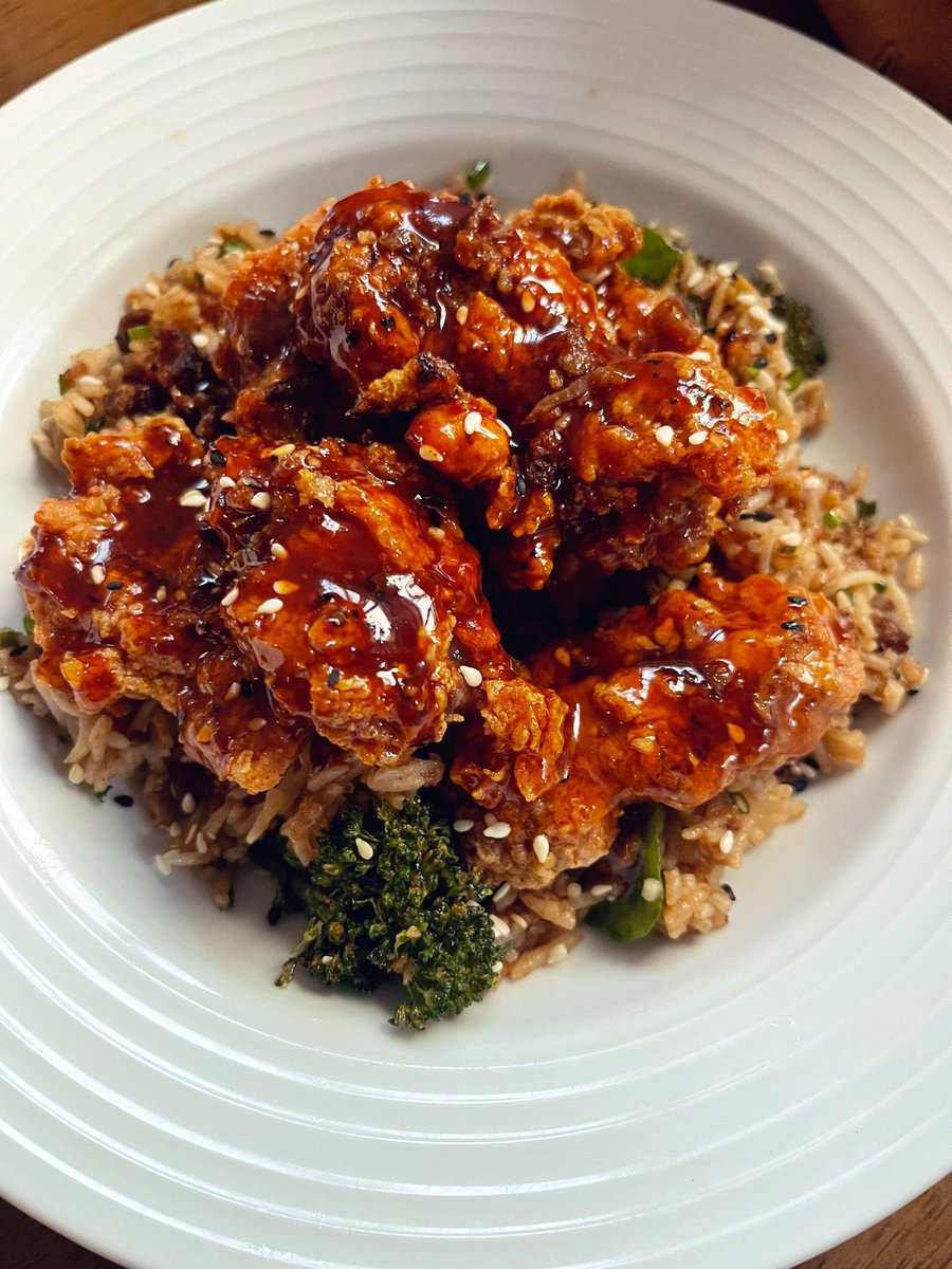 Few new dishes on this weekends Click n Collect menu

•Higgins Beef Tartare with Fried Bread 

•Crispy Duck Duuuurty Fried Rice with BBQ Syrup Glaze 

•Shellfish Cajun Gumbo with Warm Home-Made Corn Bread

Fri, Sat &amp; Sunday 12-9

Nab your slot now on

…lsmountmerrion.clickandcollection.com