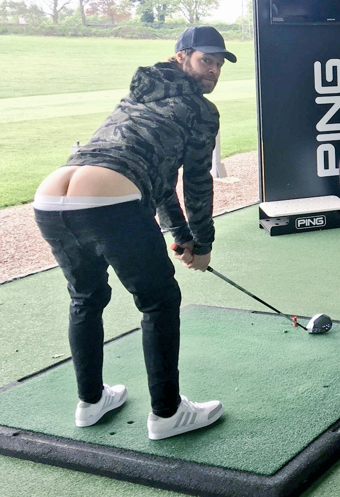 Hello Twitter🐦🐦  #malebutt #guysbum #guysbutts #HumpDayMotivation #humpday #booty #butt #glutes #malecelebrity #guysass #gayguys  #guys #men #gayguy