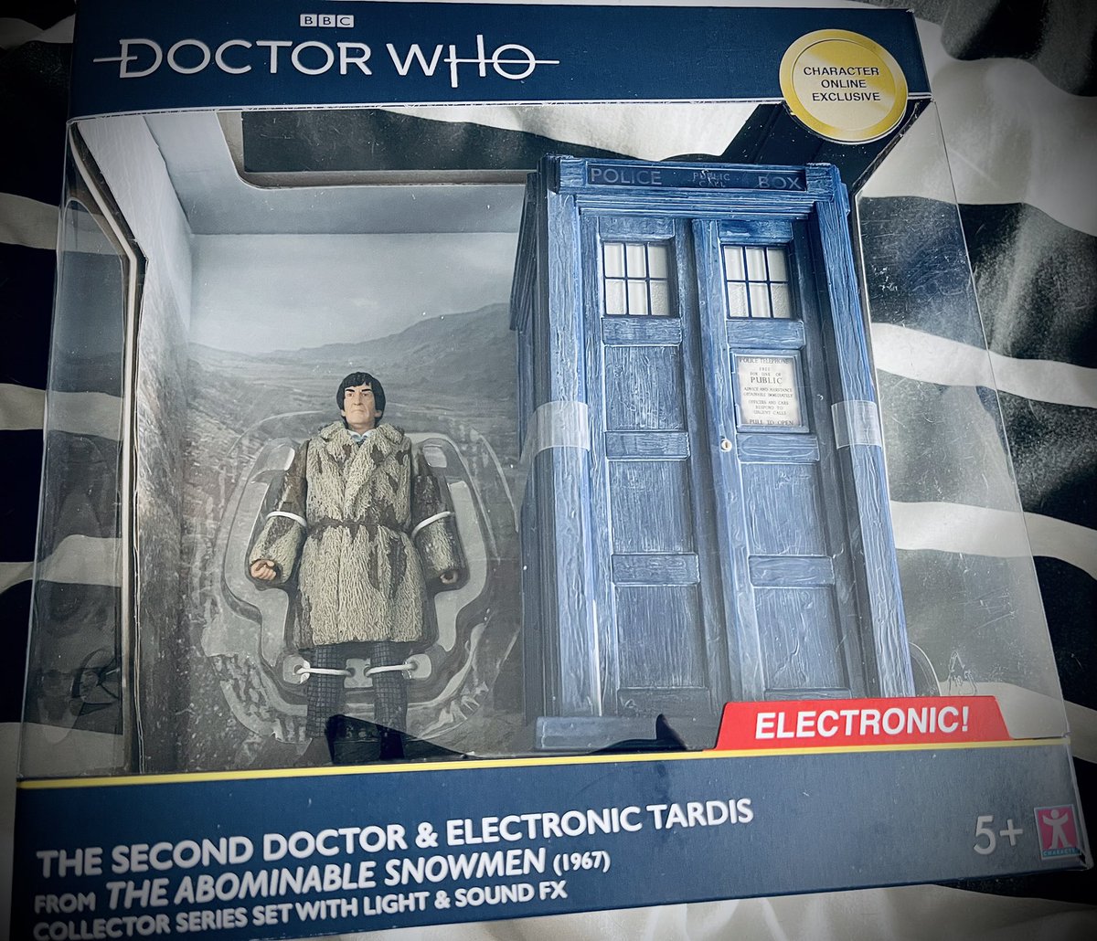nothing_human's tweet image. You haven’t got it unless you post a picture of it. #DoctorWho #TheAbominableSnowmen #CollectorSet @CharacterToysUK