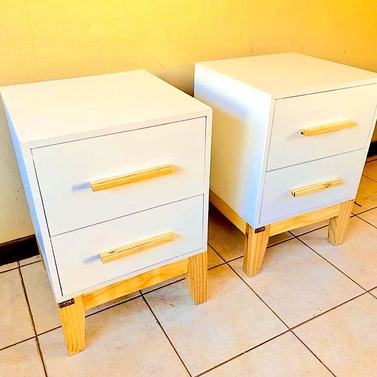 PLDMANUFACTURI1's tweet photo. Your home should be a story of who you are, and be a collection of what you love.” – Nate Berkus
White Pedestal with a touch of natural oak.
Price P1299.99
Call or WhatsApp 74177517
#plddesigns #custommade #qualityfurniture #pushbw #brandbotswana https://t.co/em90wlqeN7