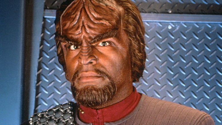 thePeaDock's tweet photo. Michael Dorn is a badass who played Worf on TNG and voiced John Henry Irons AKA Steel on Superman The Animated Series. Just in case you needed something to nerd out about today. https://t.co/hU8m5BqeBD