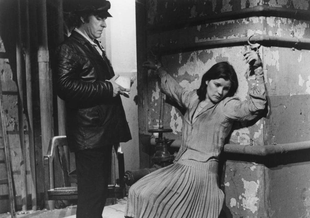 The_Ent_Factor's tweet photo. The horror film A STRANGER IS WATCHING (1982) starring Kate Mulgrew and Rip Torn has been released on Blu-ray
https://t.co/q2aXEAVBTt
#bluray #astrangeriswatching #classicmovies #classicfilms #horror #thriller #riptorn #katemulgrew @Scream_Factory @ShoutFactory https://t.co/zWqfp3Vmpy