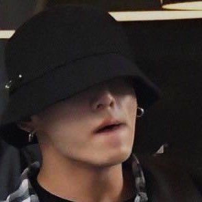 minimunchkin9's tweet photo. @134340degrees Hate ptd EXCUSE ME who YOONGI 

Somebody gimmie a name ...imma fight🔨❌🔞💯🚮🚮🔨🔨 https://t.co/pDL9Xc4vIY