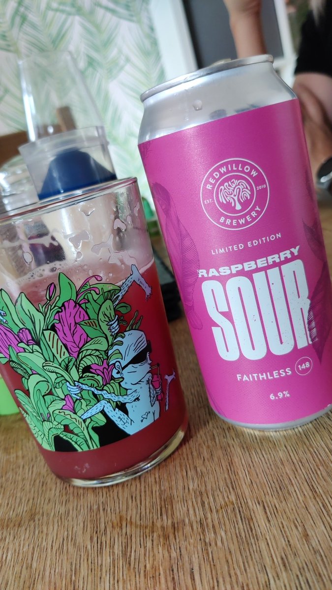 mrcalty's tweet photo. Cheers @redwillowbrew / @HanMeABeer. This is delicious! https://t.co/AtyfK7HUk2