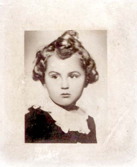 27 July 1932 | A Yugoslavian Jewish girl, Vera Frisch, was born in Osijek.

In 1944 she was deported to #Auschwitz and murdered in a gas chamber.