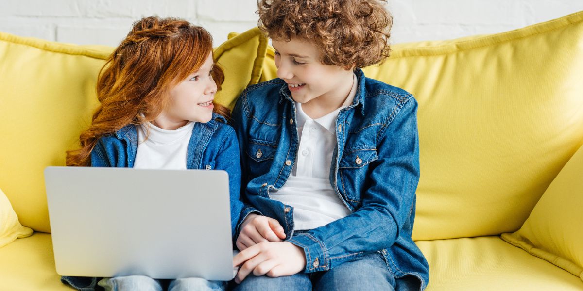 microworx's tweet photo. 3 Reasons to Get Your Child a Computer This Summer https://t.co/gE73v91NO5 https://t.co/faZoEyqmjj