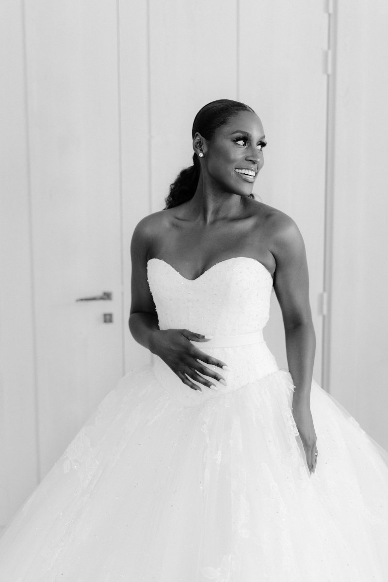 voguemagazine's tweet image. Issa Rae is married! The actor, writer, and producer announced her marriage to her long-term boyfriend, businessman Louis Diame
vogue.cm/GCiWstv
